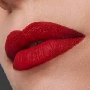 ESTEE LAUDER THRILL ME 699 Lipstick New Pure Color Matte red NWOB
